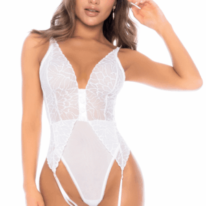Body blanc avec jarretelles intégrées